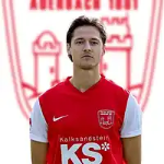 Simon Halbig
